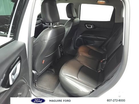 Used 2022 Jeep Compass Trailhawk w/ Trailhawk Convenience Group image 36