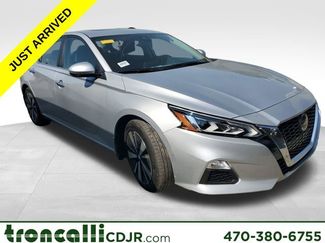 Used 2021 Nissan Altima 2.5 SV w/ SV Premium Package video 1