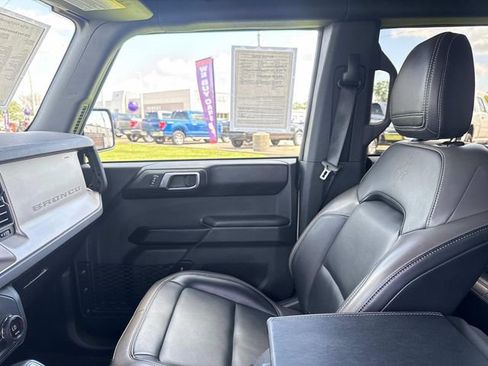 Used 2025 Ford Bronco Outer Banks AWD/4WD image 23