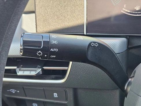 Used 2025 Hyundai Sonata SEL FWD image 15