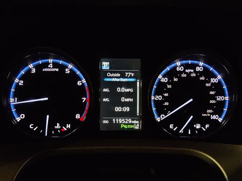 Used 2018 Toyota RAV4 Adventure AWD/4WD image 48