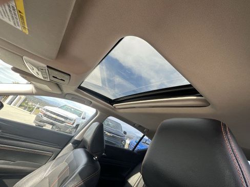 Used 2019 Nissan Altima 2.5 SR w/ SR Premium Package image 18