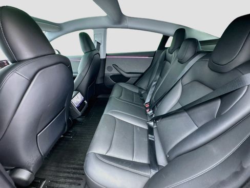 Used 2025 Tesla Model 3 Long Range RWD image 16