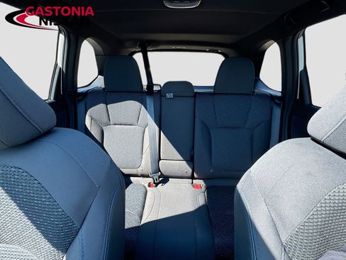 Used 2025 Subaru Forester Premium image 30