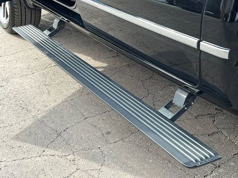 Used 2025 RAM 1500 Limited image 14