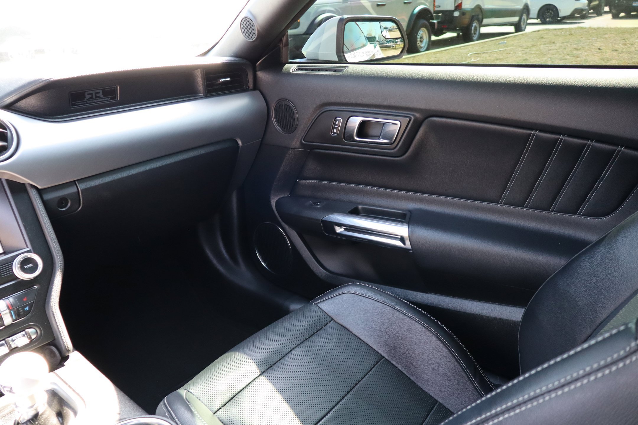 Certified 2020 Ford Mustang GT Premium w/ Black Accent Package RWD image 25