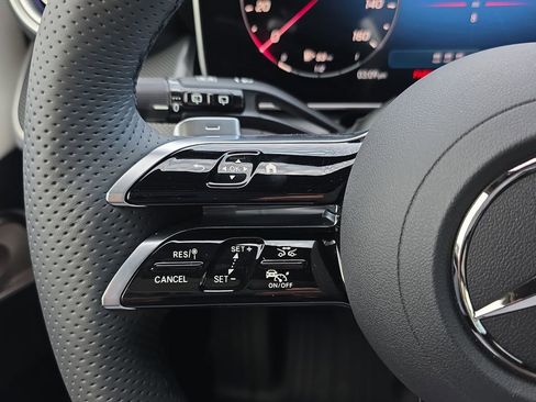 New 2026 Mercedes-Benz GLC 300 4MATIC image 23