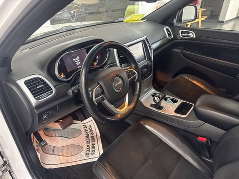 Used 2015 Jeep Grand Cherokee Altitude AWD/4WD image 7