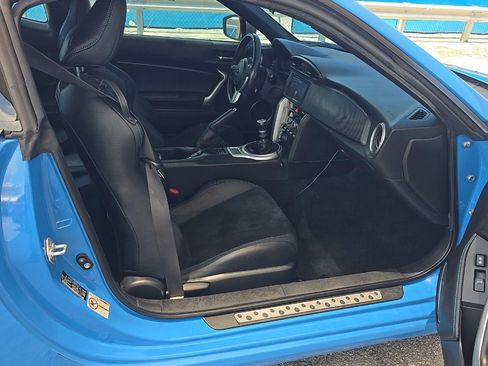 Used 2016 Subaru BRZ Series.HyperBlue RWD image 11