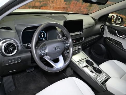 Used 2023 Hyundai Kona Limited w/ Cargo Package FWD image 23