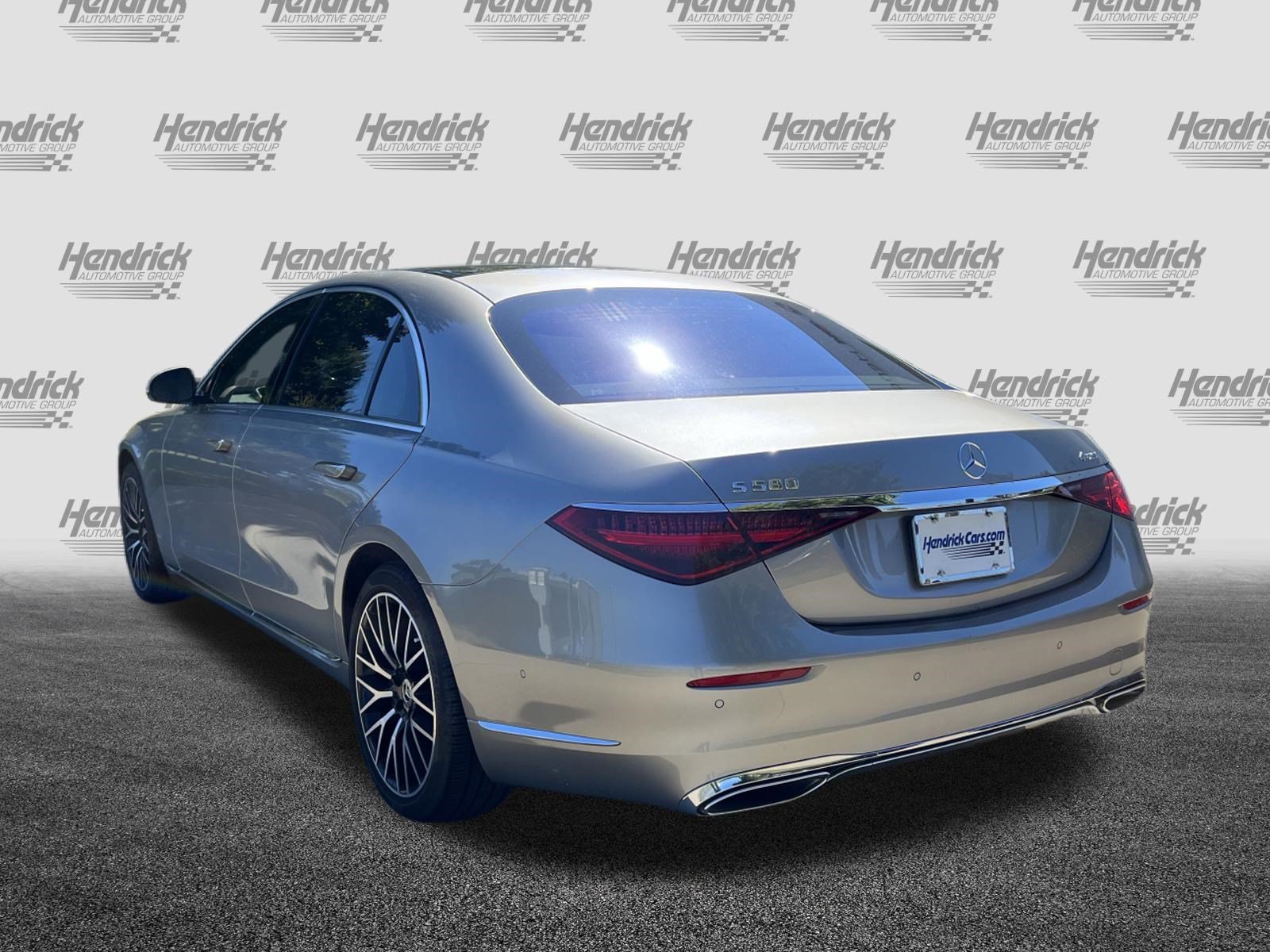Used 2024 Mercedes-Benz S 580 4MATIC Sedan image 9