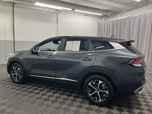 Used 2023 Kia Sportage EX image 9