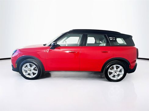Certified 2025 MINI Cooper Countryman SE image 4