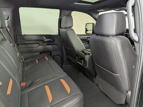 Used 2024 GMC Sierra 2500 AT4 w/ Technology Package AWD/4WD image 20