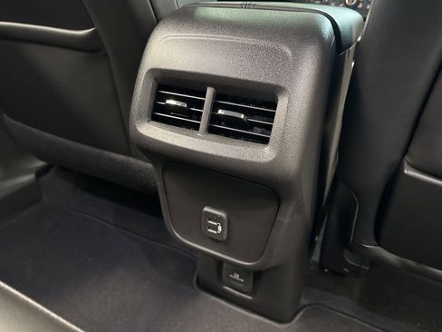 Used 2024 GMC Terrain SLT w/ Tech Package FWD image 48