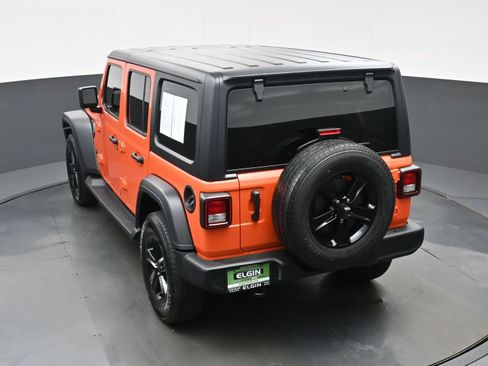 Used 2023 Jeep Wrangler Unlimited Sport AWD/4WD image 35