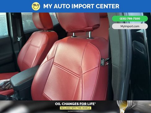 Used 2022 Toyota Tacoma TRD Off-Road image 7