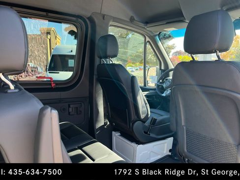 Used 2026 Mercedes-Benz Sprinter 2500 image 20