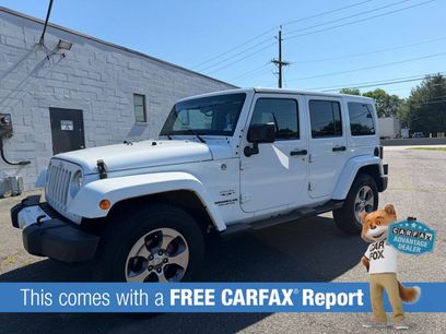 Used 2016 Jeep Wrangler Unlimited Sahara w/ Connectivity Group