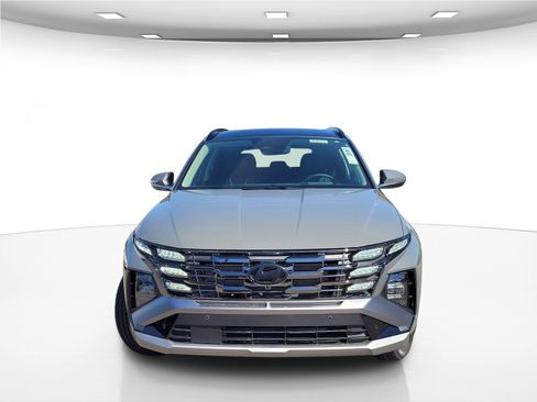 New 2025 Hyundai Tucson Limited image 2