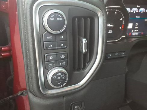 Used 2020 GMC Sierra 3500 Denali w/ Denali Ultimate Package AWD/4WD image 27