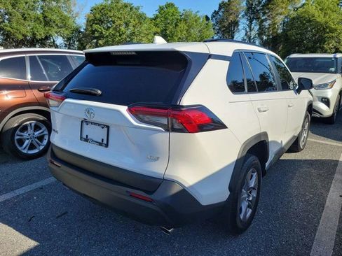 Used 2025 Toyota RAV4 XLE FWD image 4