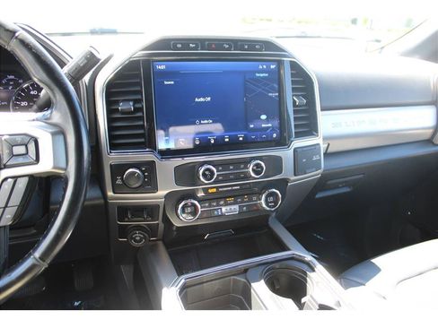 Used 2022 Ford F350 Platinum w/ FX4 Off-Road Package AWD/4WD image 24