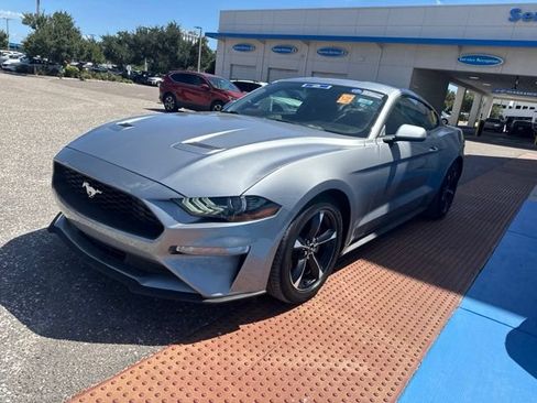 Used 2020 Ford Mustang Coupe RWD image 3