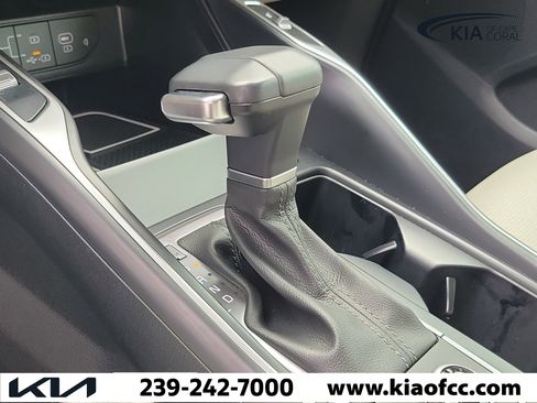 Used 2025 Kia Sorento S w/ Panoramic Sunroof Package FWD image 28