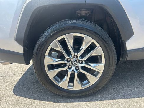 Used 2020 Toyota RAV4 XLE Premium AWD/4WD image 26