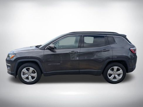 Used 2019 Jeep Compass Latitude w/ Popular Equipment Group FWD image 6