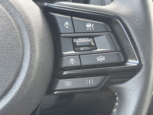 Certified 2025 Subaru Forester Premium AWD/4WD image 28