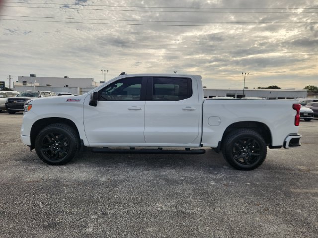 Used 2025 Chevrolet Silverado 1500 RST w/ Z71 Off-Road Package AWD/4WD image 4