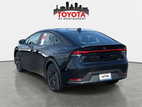 New 2026 Toyota Prius LE image 5