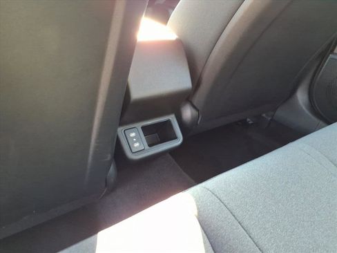 Used 2025 Kia K4 LXS image 13