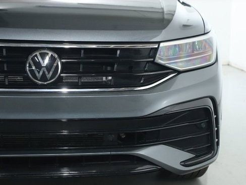Used 2022 Volkswagen Tiguan SE R-Line AWD/4WD image 7