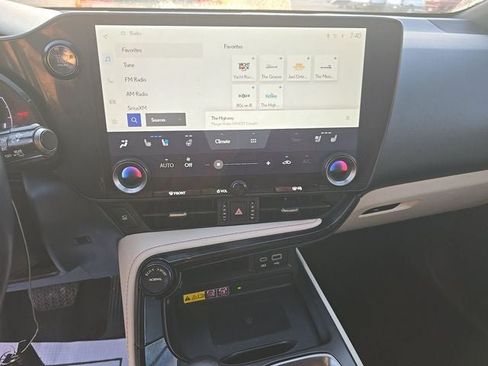 Used 2024 Lexus NX 350 AWD w/ Vision Package image 9