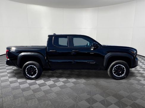 Used 2024 Toyota Tacoma TRD Off-Road AWD/4WD image 7