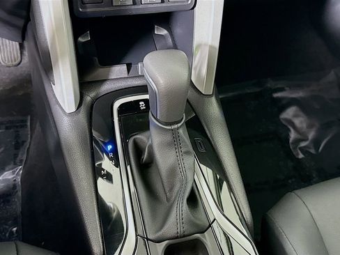 Certified 2025 Toyota Corolla Cross XLE w/ Convenience Package AWD/4WD image 10
