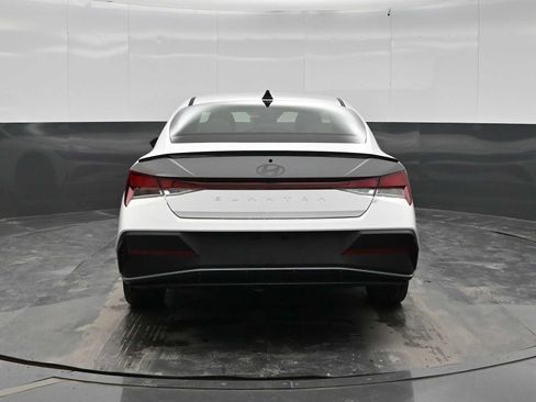 New 2026 Hyundai Elantra SEL Sport FWD image 6