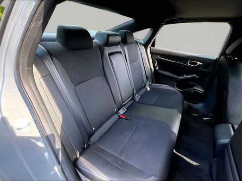 Used 2025 Honda Civic Sport image 19