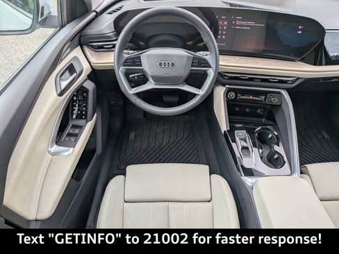 Certified 2025 Audi Q5 Premium Plus image 21