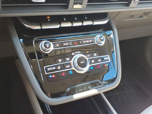 Certified 2022 Lincoln Corsair AWD w/ Equipment Group 101A image 20