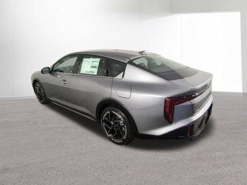 New 2025 Kia K4 GT-Line image 33