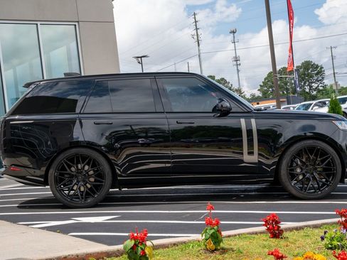 Used 2022 Land Rover Range Rover SE AWD/4WD image 11