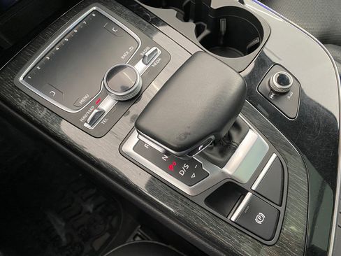 Used 2018 Audi Q7 3.0T Prestige w/ Prestige Package image 18