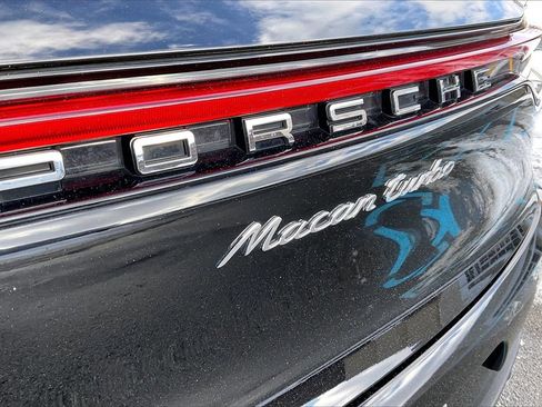 Used 2020 Porsche Macan Turbo image 24