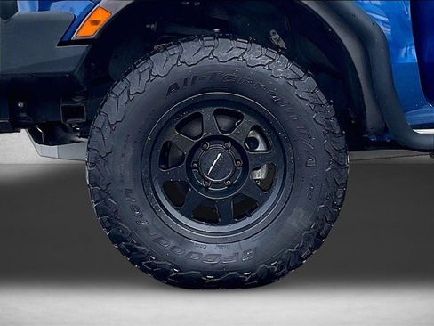 Used 2019 Ford Ranger XLT w/ Equipment Group 302A Luxury AWD/4WD image 10
