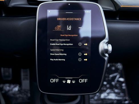 Used 2025 McLaren Artura Spider RWD image 66