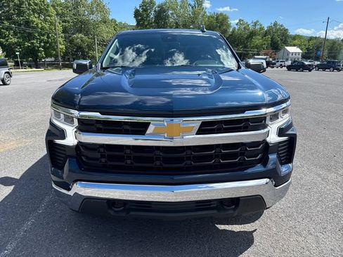 Used 2023 Chevrolet Silverado 1500 LT AWD/4WD image 9